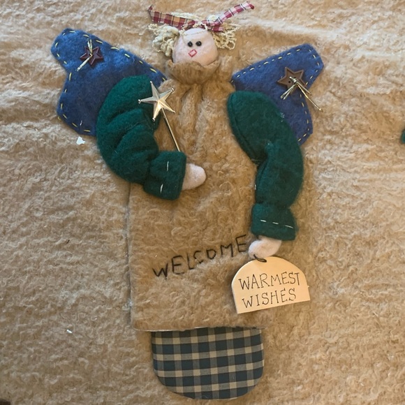 Primitive Decor 42” Appliqué Christmas Tree Skirt - Picture 4 of 7